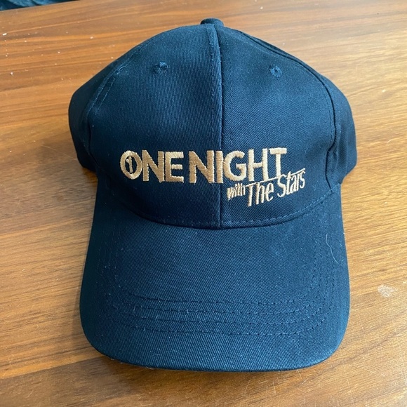 One Night With The Stars Wigs and Wishes Hat - Picture 2 of 4